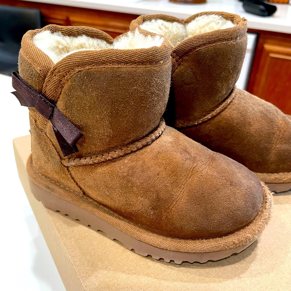 Toddler yumm boots size 8